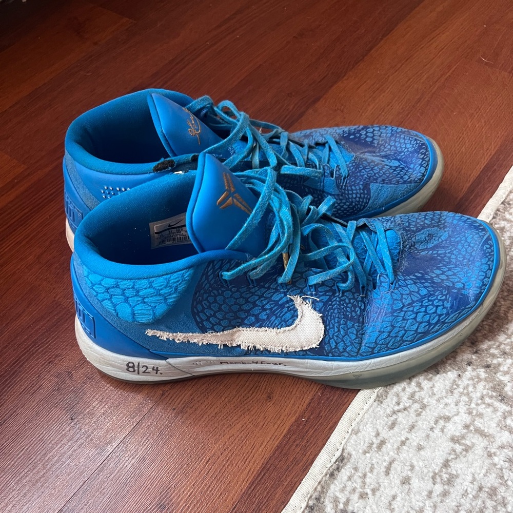 Kobe AD Demar Derozan size 14
